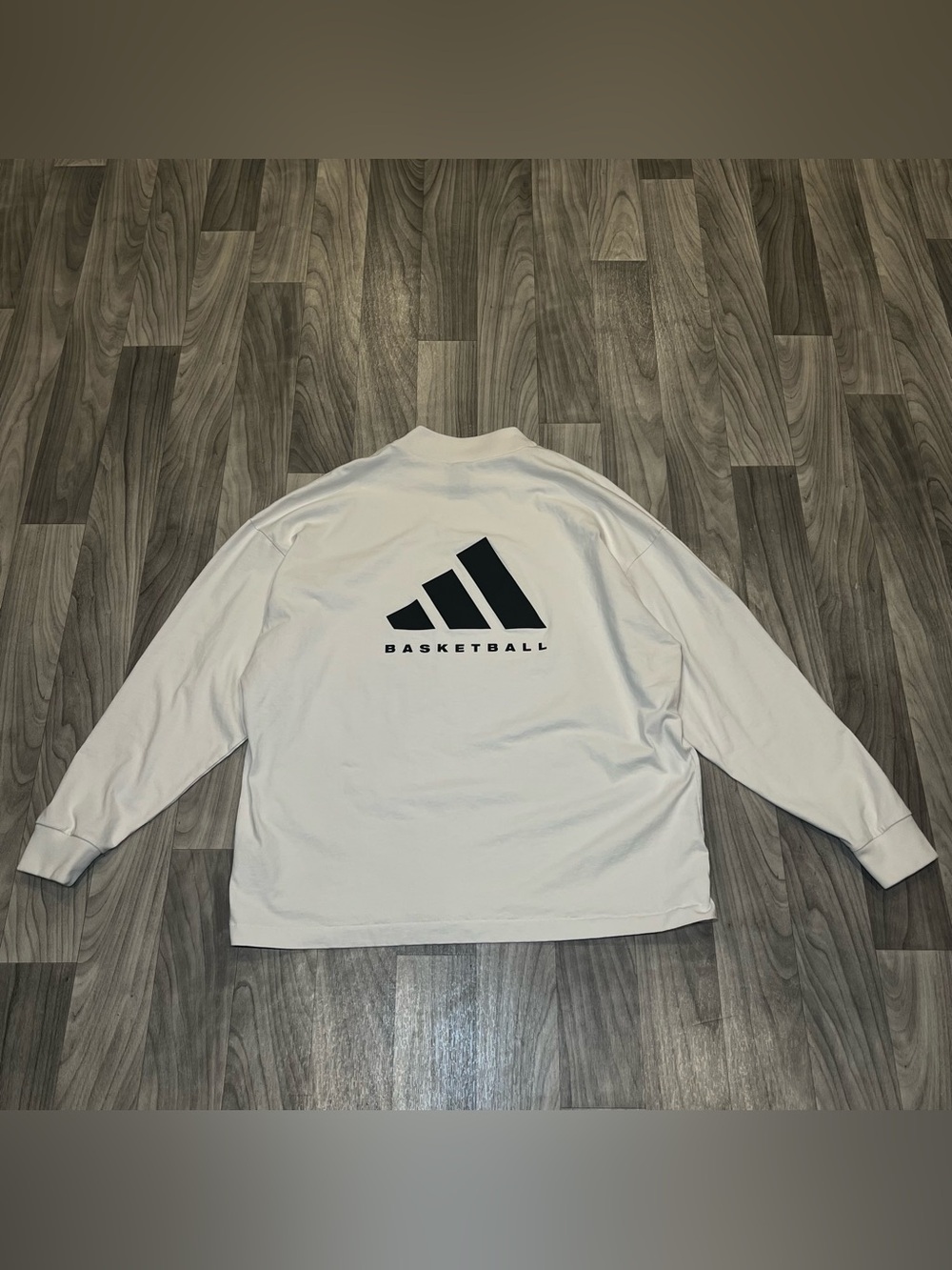SIZE LARGE ADIDAS SWEATSHIRT WHITE GRAPHIC OVERSIZED BUGGY CREWNECK